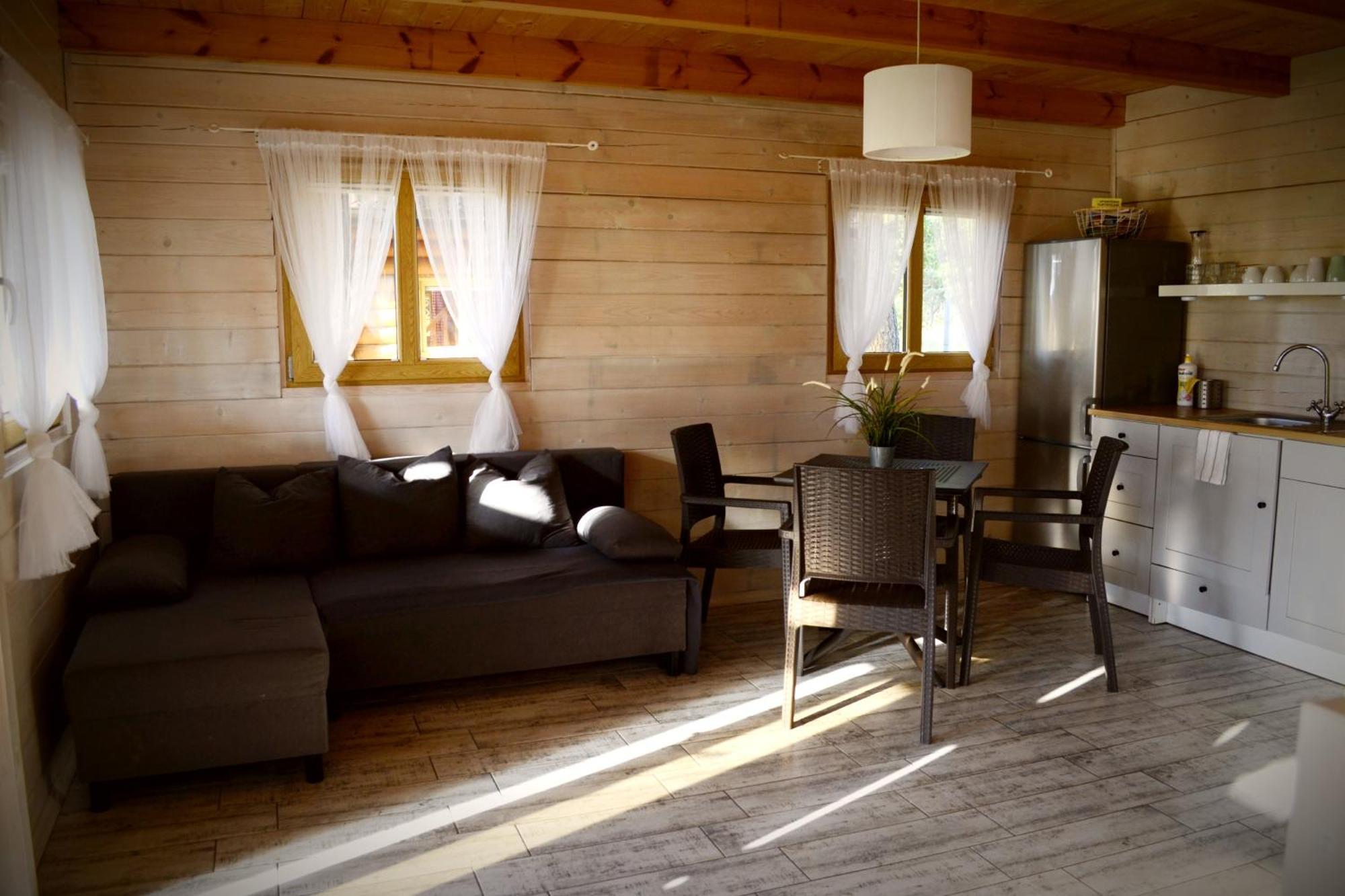 Camping Szczecinek Domy Wypoczynkowe Esterno foto