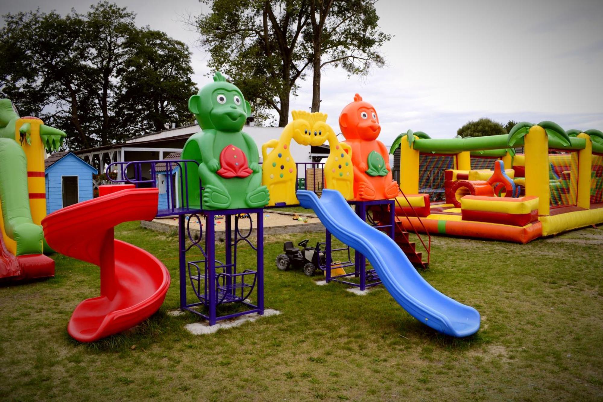 Camping Szczecinek Domy Wypoczynkowe Esterno foto
