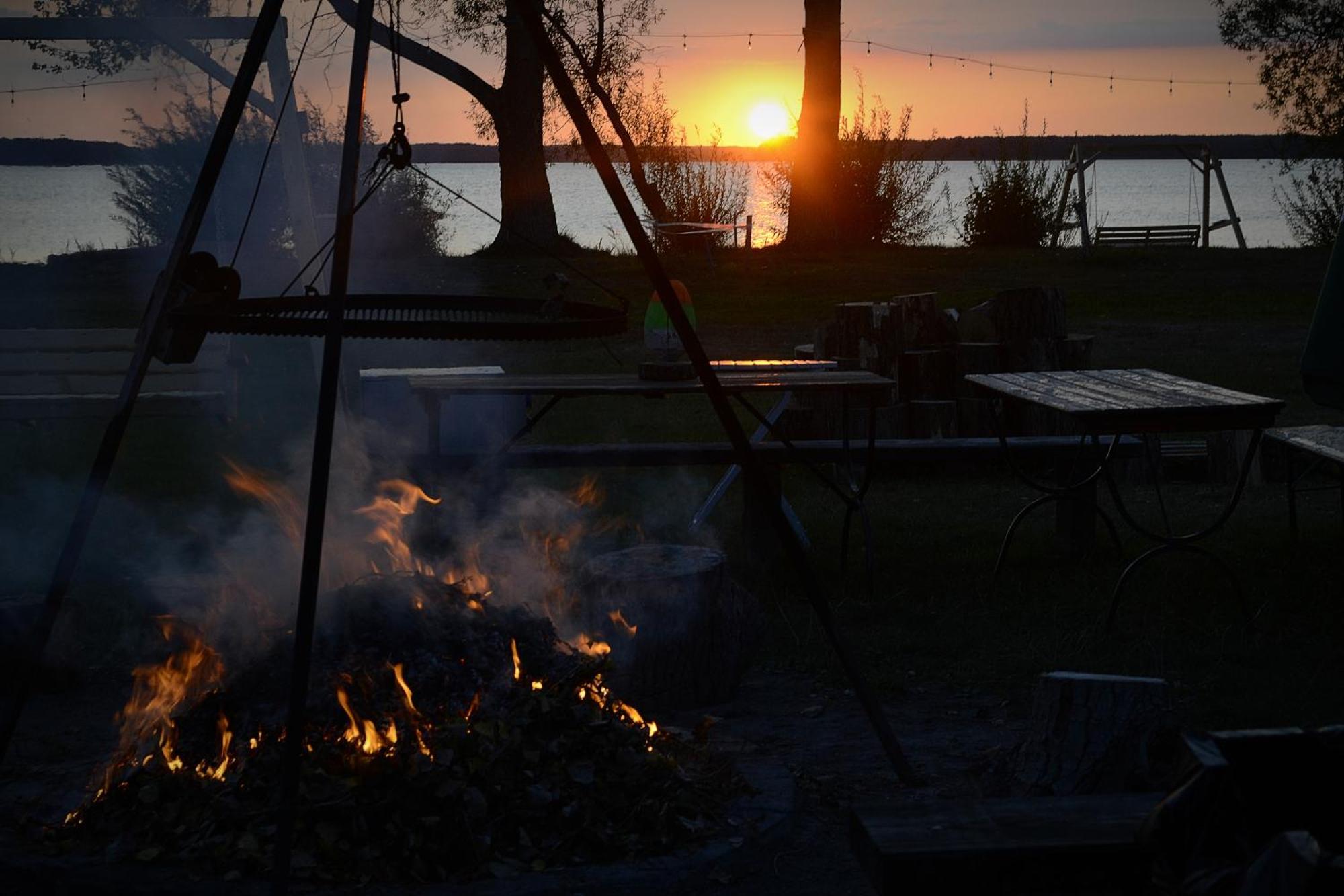 Camping Szczecinek Domy Wypoczynkowe Esterno foto