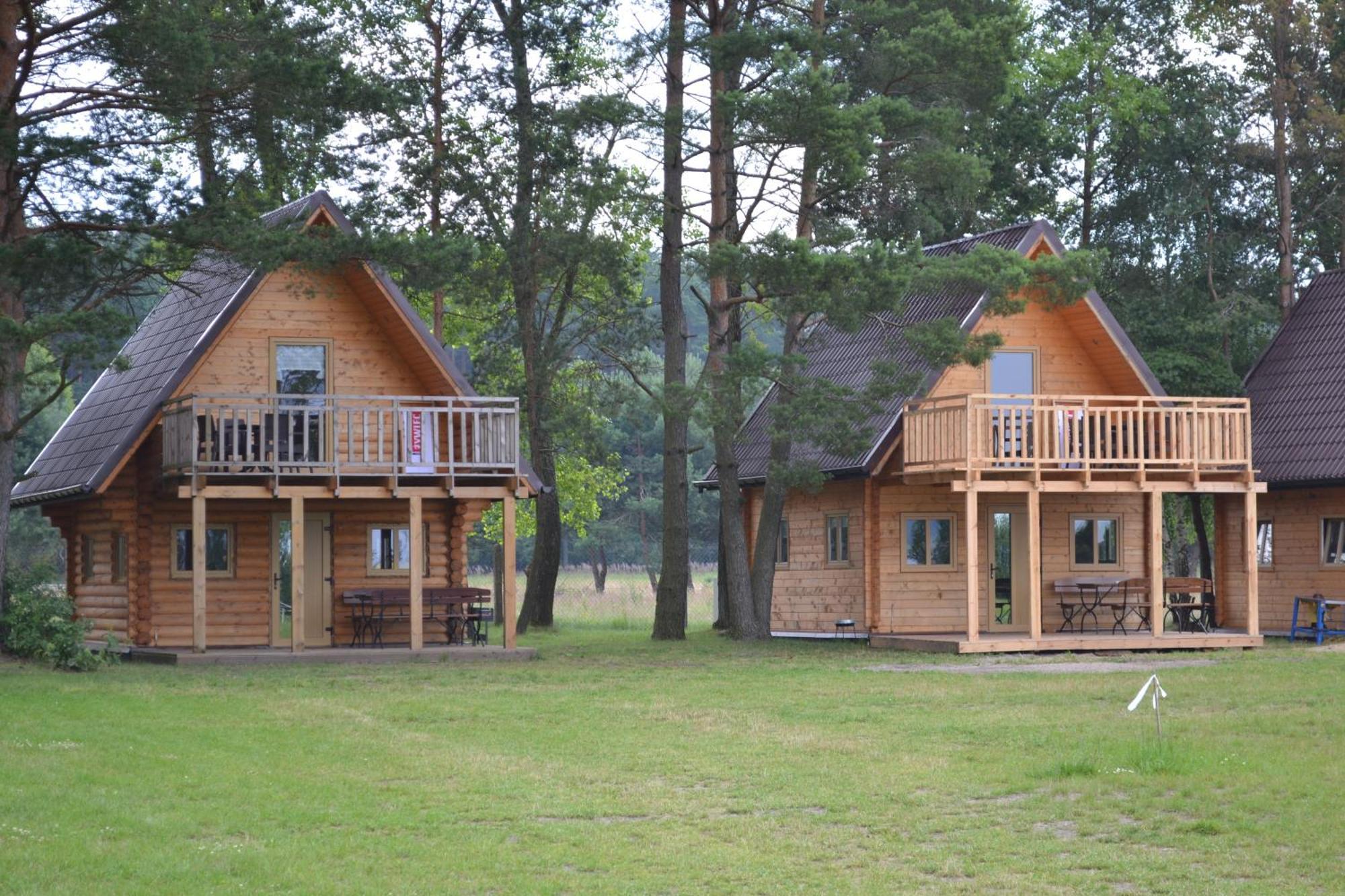 Camping Szczecinek Domy Wypoczynkowe Esterno foto