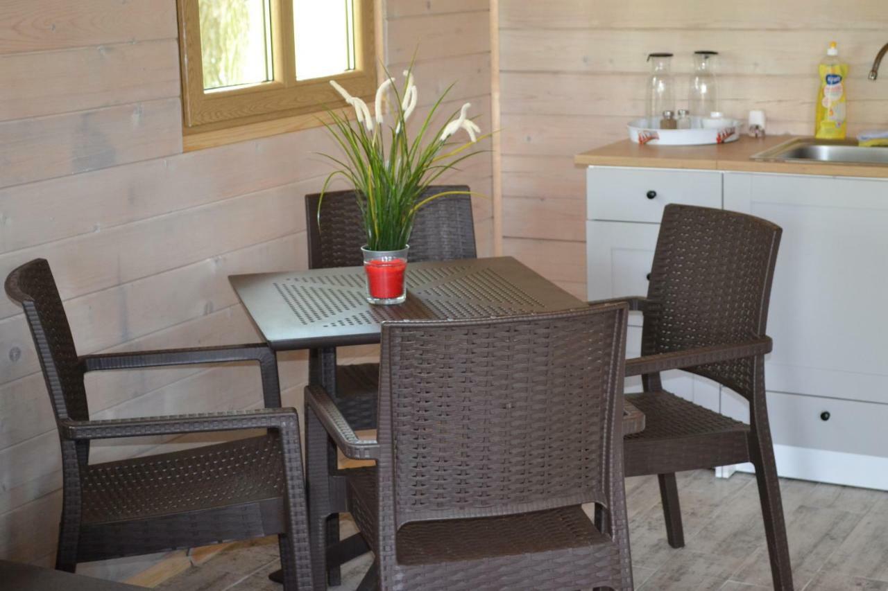 Camping Szczecinek Domy Wypoczynkowe Esterno foto