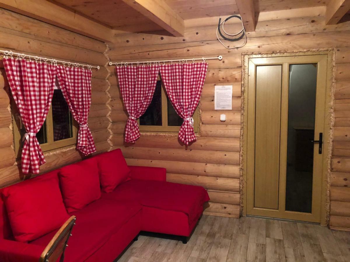 Camping Szczecinek Domy Wypoczynkowe Esterno foto